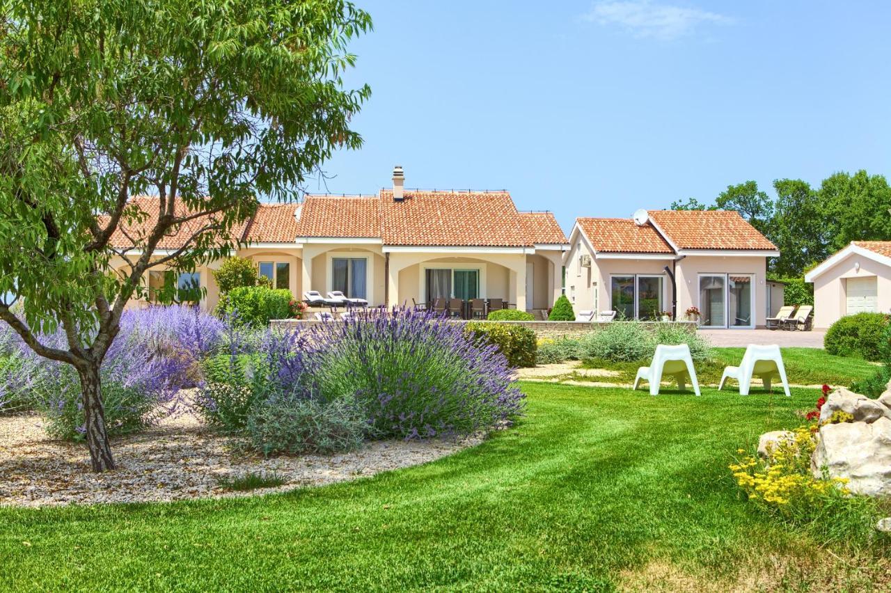 Villa Gardena Vrh  Exterior foto