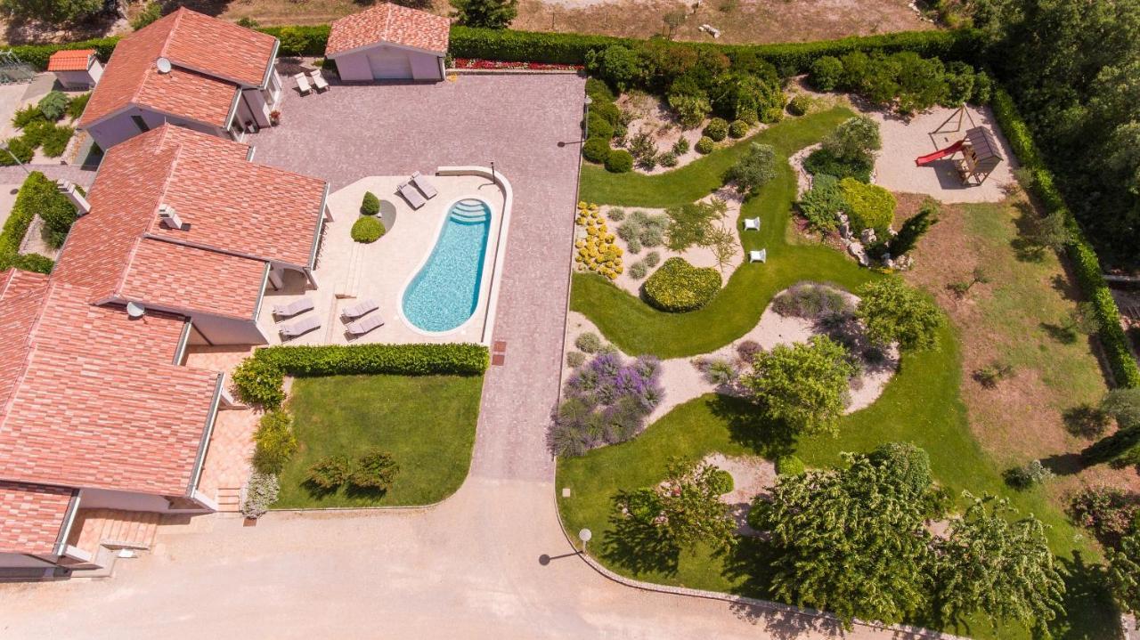 Villa Gardena Vrh  Exterior foto